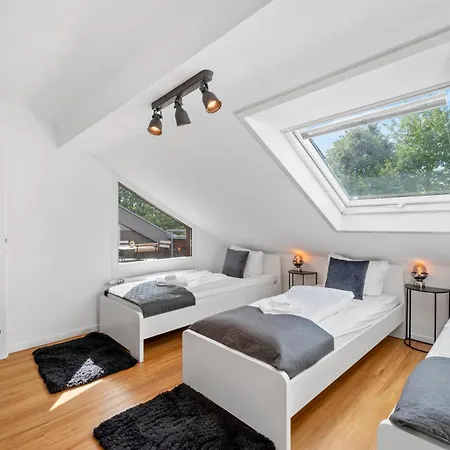 Backhome - Business&Family - Parken, 3-Zimmer, Smarttv, Balkon, Waschmaschine, Ruhige Stadtrand-Lage, Netflix, 60Qm, 24H Checkin Ludwigsburg Buitenkant foto
