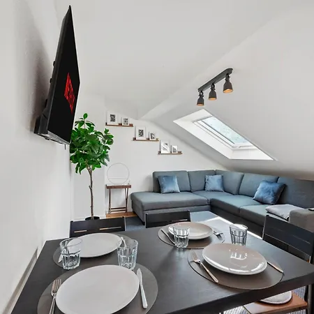 Backhome - Business&Family - Parken, 3-Zimmer, Smarttv, Balkon, Waschmaschine, Ruhige Stadtrand-Lage, Netflix, 60Qm, 24H Checkin Ludwigsburg Buitenkant foto