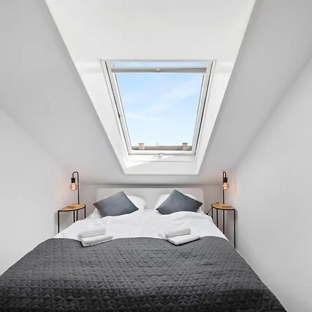 Backhome - Business&Family - Parken, 3-Zimmer, Smarttv, Balkon, Waschmaschine, Ruhige Stadtrand-Lage, Netflix, 60Qm, 24H Checkin Ludwigsburg Buitenkant foto