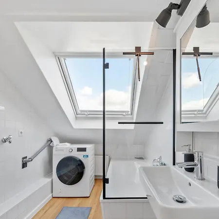 Backhome - Business&Family - Parken, 3-Zimmer, Smarttv, Balkon, Waschmaschine, Ruhige Stadtrand-Lage, Netflix, 60Qm, 24H Checkin Ludwigsburg Buitenkant foto