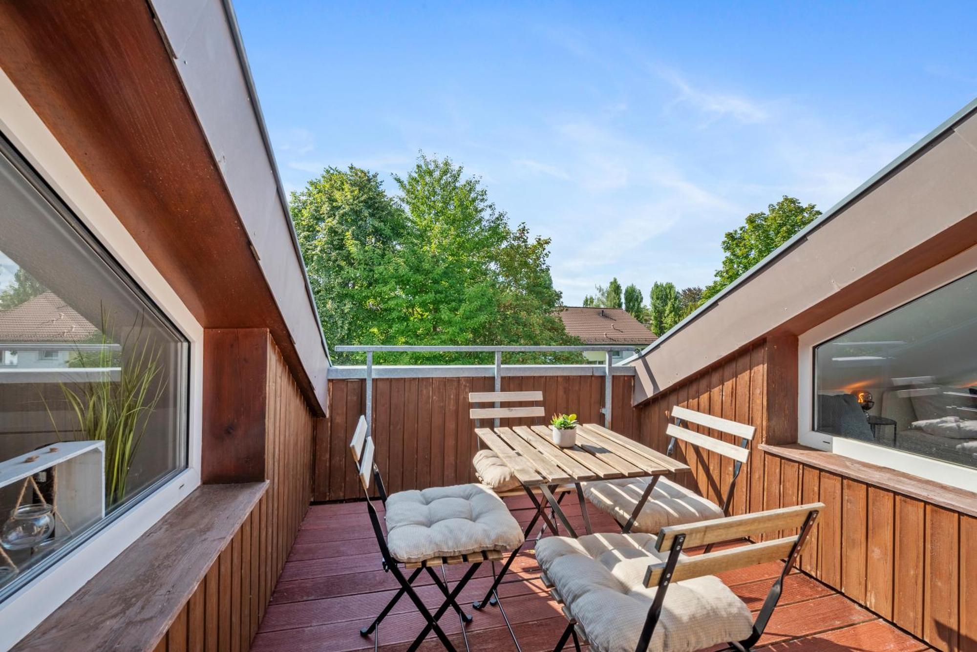 Apartment Backhome - Business&family - Parken, 3-zimmer, Smarttv, Balkon, Waschmaschine, Ruhige Stadtrand-lage, Netflix, 60qm, 24h Checkin